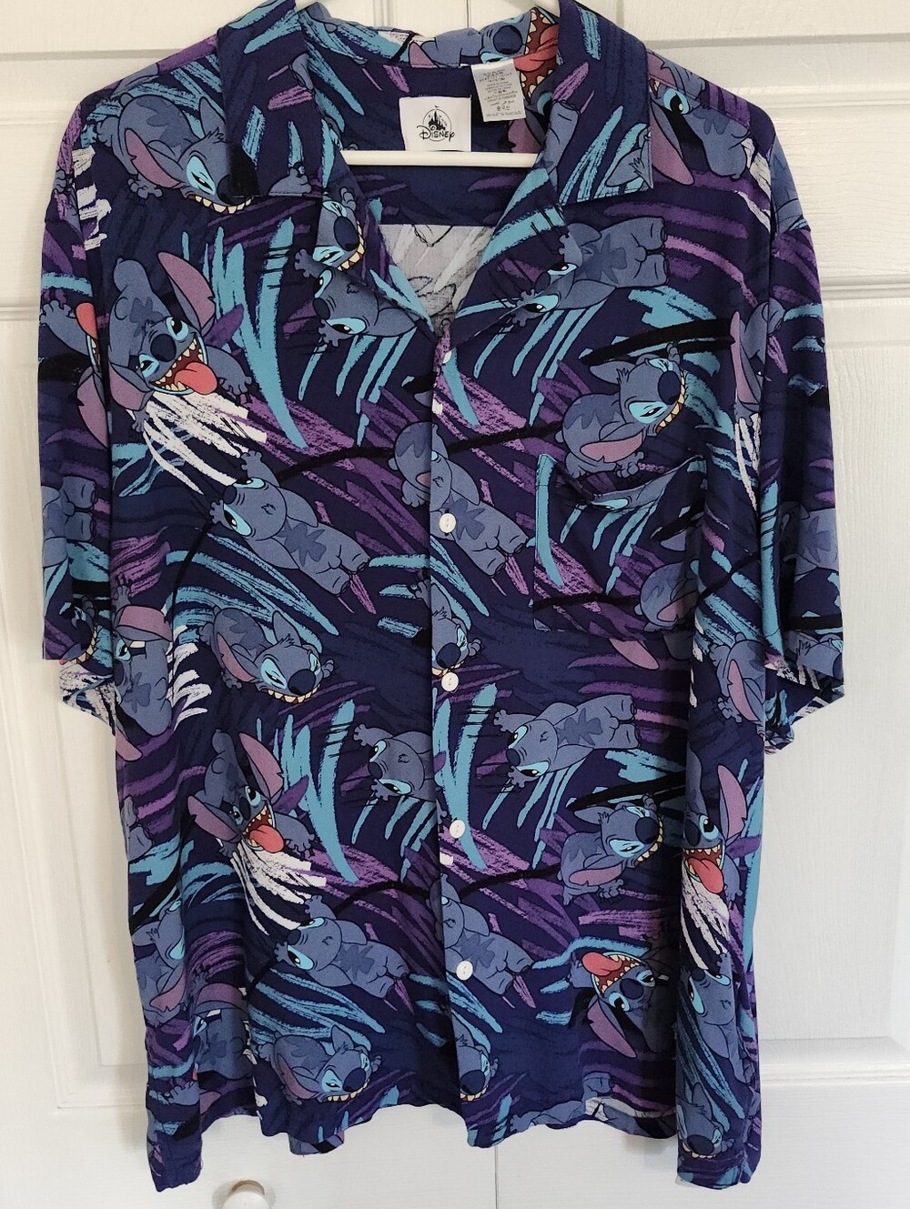 2024 DISNEY PARKS Stitch All Over Print Camp Button Viscose Vneck Shirt Mens Siz
